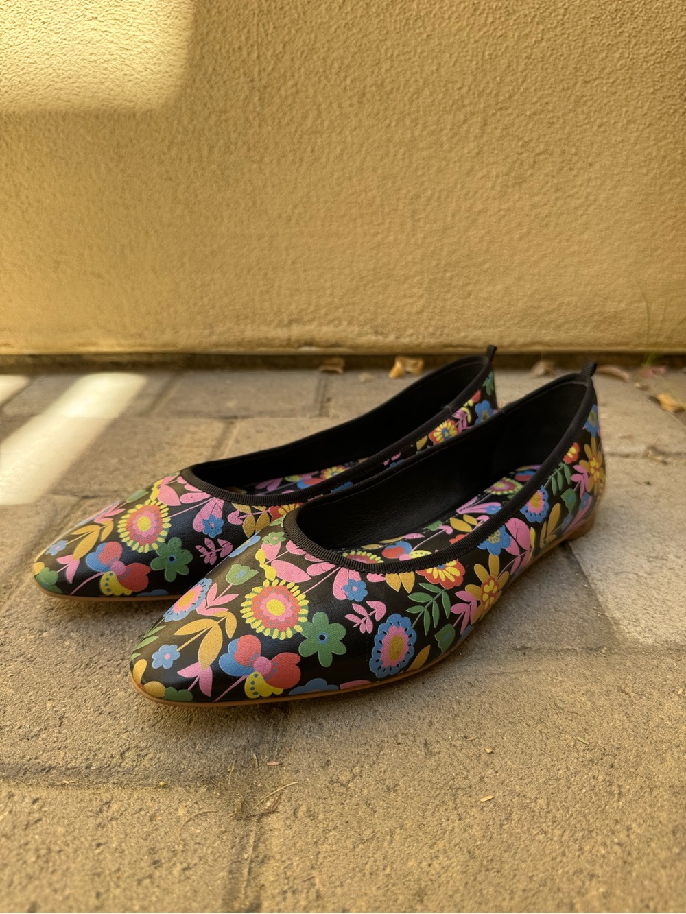 BODEN high-cut Floral Ballet Flats with Multicolor Print - Picture 2 of 4